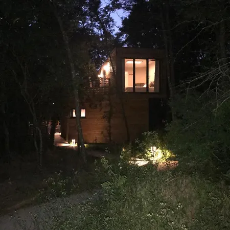 ベッド・アンド・ブレックファスト Les Cocons De L'illon Ville-sur-Illon